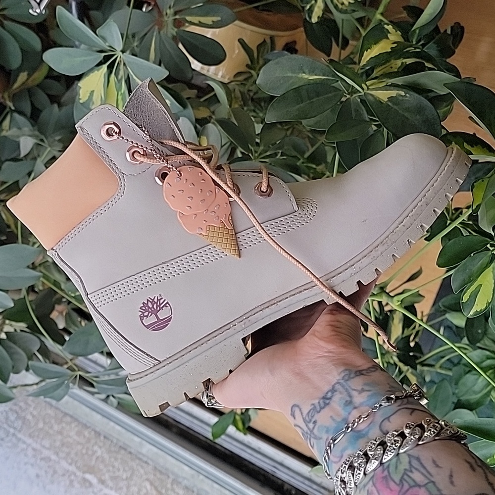 Timberland ice cream boot size 8
